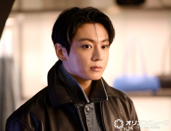 BTS・Jung Kook（ジョングク）、表参道に降臨　沿道にファン殺到で一時騒然