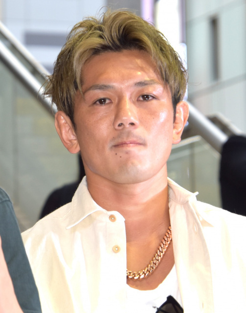 皇治、愛車の56年前“真っ赤なオープンカー”売却へ「大事に乗ってくれる人に届けにいくで」　昨秋、900万円で購入を報告