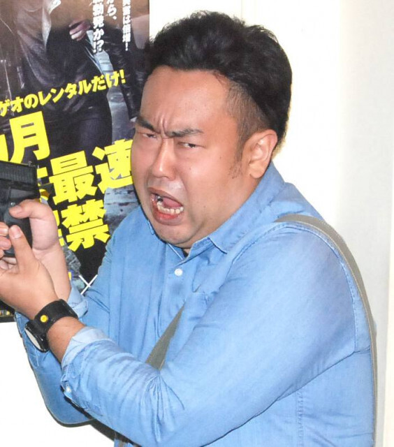 どきどきキャンプ・岸学、結婚を発表　共に左手薬指に指輪をはめた2ショット写真公開　『24』ジャック・バウアーものまねで一世を風靡