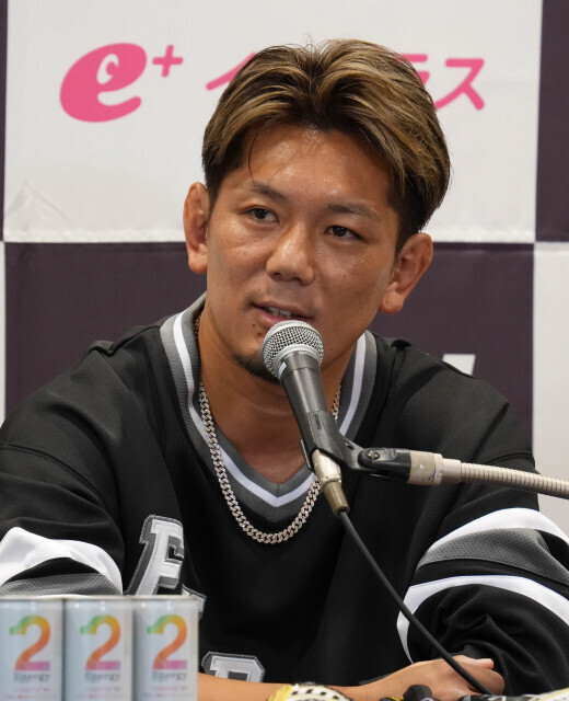 皇治、新たな“愛車”納車を報告「またもててまう」　2400万円“規格外”の自身への誕生日プレゼント