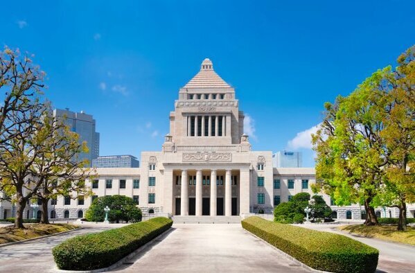 村上信五「ホンマに何べんか、政治家に誘われてますけど」→その返答に共演者驚き「割と前向きな方だよね」