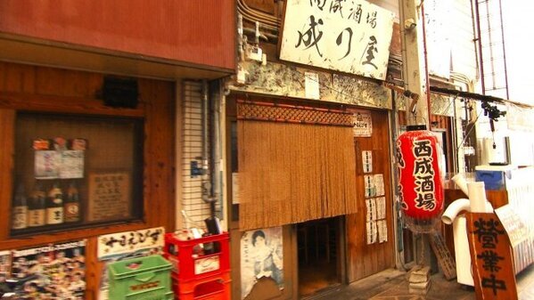 大阪・西成のカラオケ居酒屋に3日間密着…さまざまな事情を抱えた客　『ドキュメント72時間』