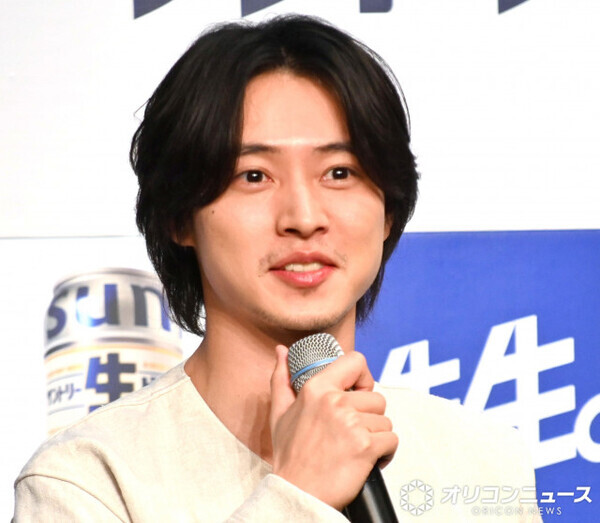 山崎賢人、仕事中＆オフの素顔をマネージャーが公開　“ギャップ動画”に「違いすぎていい」「マネ様流石っ!!」