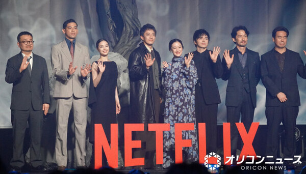 『ガス人間』イベントに小栗旬、蒼井優、広瀬すずら豪華キャスト集結