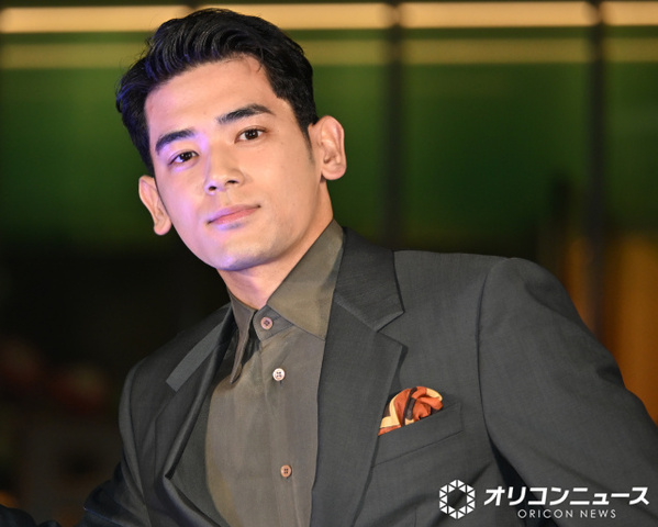 UTA、すでに『ガス人間』7回視聴　人生初の囲み取材も強心臓「こういう感じなんですね」