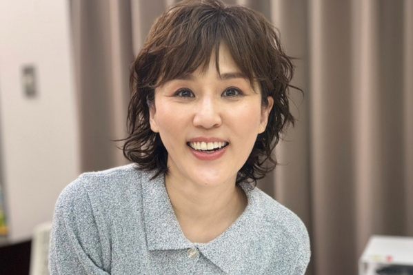 にしおかすみこ、認知症の母・ダウン症の姉・酔っぱらいの父との「最後の2年」…母が2025年11月に死去　『ポンコツ一家』第3弾発売決定