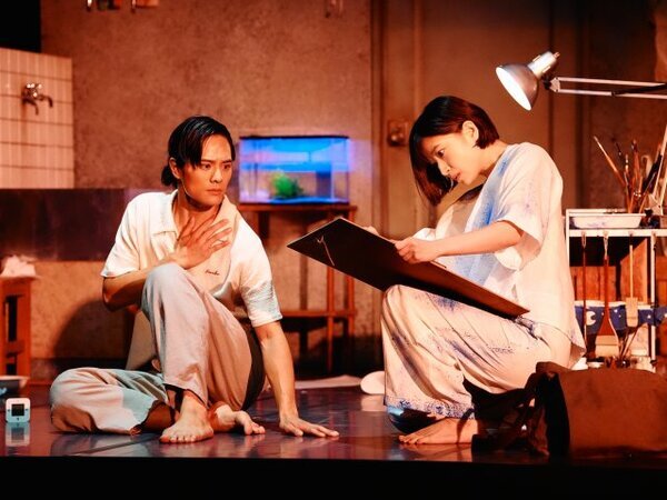 岡本圭人主演『月を抱く人魚』開幕　舞台写真＆コメントが到着【全文掲載】