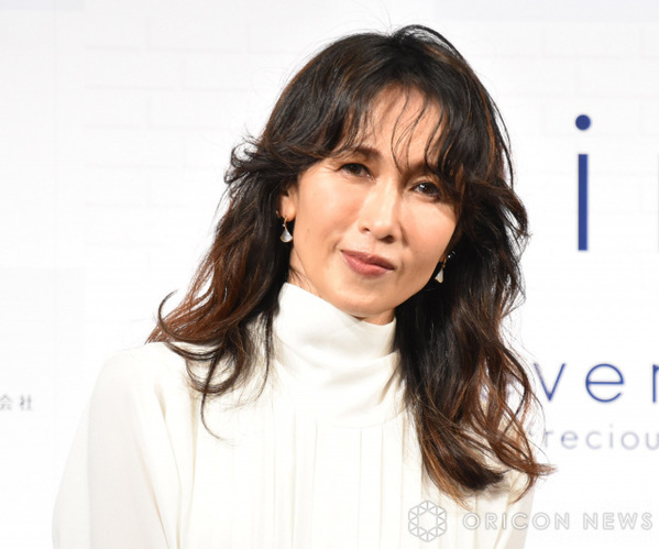 工藤静香、“揚げない”アメリカンドッグを手作り「三角に焼いて仕上げます」　“ヘルシー＆簡単”レシピに反響「アイデアが凄い」「これなら作れるかも」