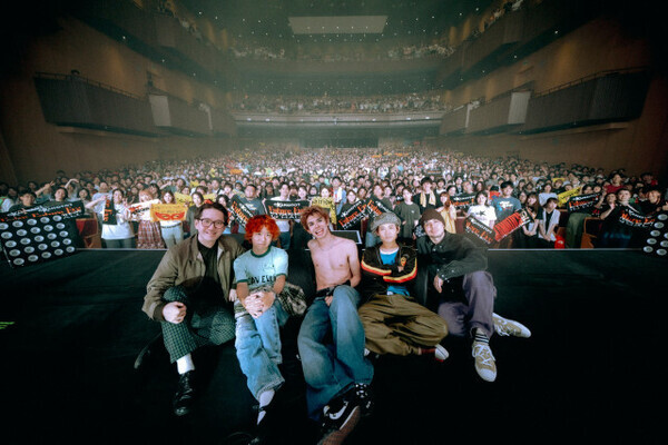 OKAMOTO'S、5年ぶりホールツアー開幕　新アー写も公開