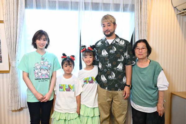 『24時間テレビ』北川景子、乳がんで妻を亡くしたシングルファーザーと幼い姉妹を訪問