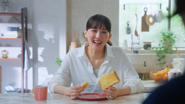 綾瀬はるか、夏に欠かせない習慣とは　しなやかなスタイル維持の秘訣明かす