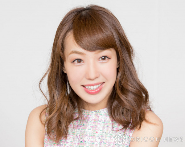 川崎希、夫・アレク＆子どもたちと“誕生日ディズニー”を満喫「皆さん楽しそう」「素敵な家族 素敵な笑顔!!」