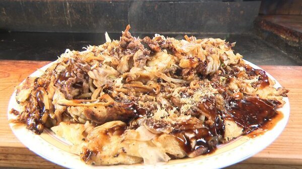 『オモウマい店』岡山・真庭のお好み焼き屋「モダン焼き」800円　25年ぶりの値上げで店主混乱→100円引き