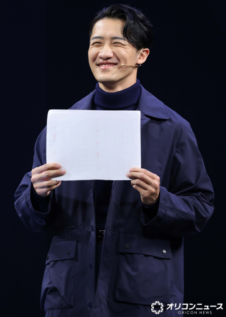 Snow Man岩本照、報道陣にも“神対応”「俺、紙持ちますよ！」　白紙の“フリー素材化”を警戒