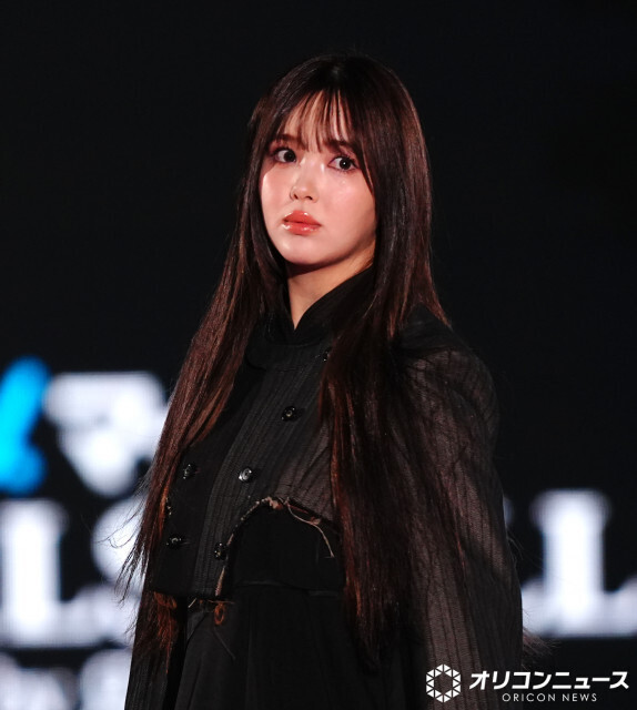 【TGC】藤田ニコル、産後初のイベント出演　黒コーデでクールなランウェイも時折ほほ笑む