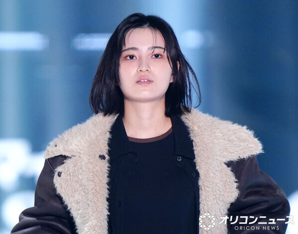 【TGC】櫻坂46・的野美青、印象ガラリなアンニュイヘア　異素材MIXファッションで魅力開拓
