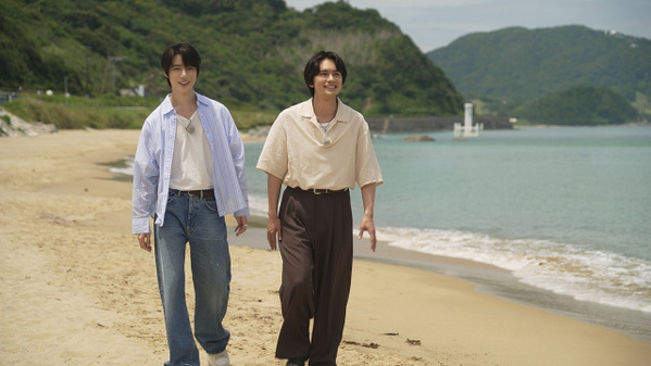 TXT・BEOMGYU＆北村匠海、海辺で再会　古着屋巡り、屋台での語らいなど福岡旅満喫