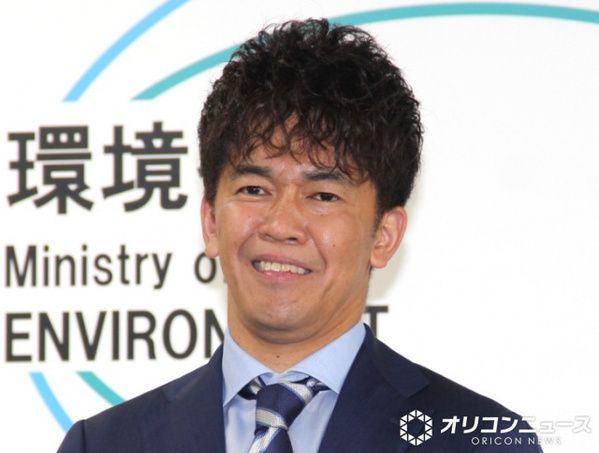 武井壮、家族写真を公開　9歳に生き別れた母への思いつづる「頂いた愛情はずっと覚えてる」