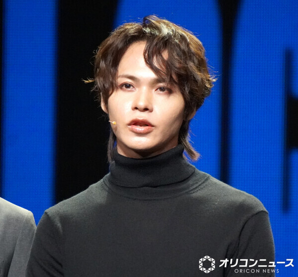 上田竜也、主演舞台で43歳の誕生日をお祝い　川島如恵留をけん制「年は言うな」