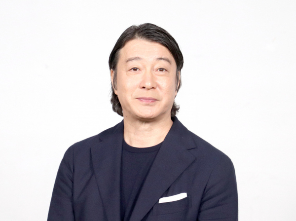 「ついにですね！」加藤浩次、“バッサリ”短髪姿に反響「イケおじ化」「ダンディに磨きが…」　山口一郎がSNSで紹介