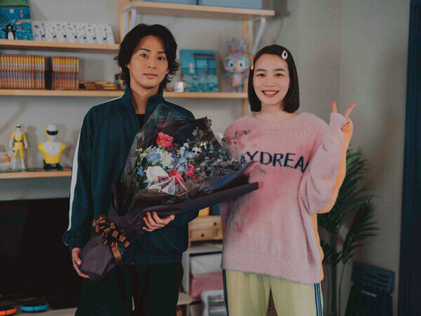 のん＆藤ヶ谷太輔、富士サファリパークでダジャレ対決　最終話オフショットも解禁
