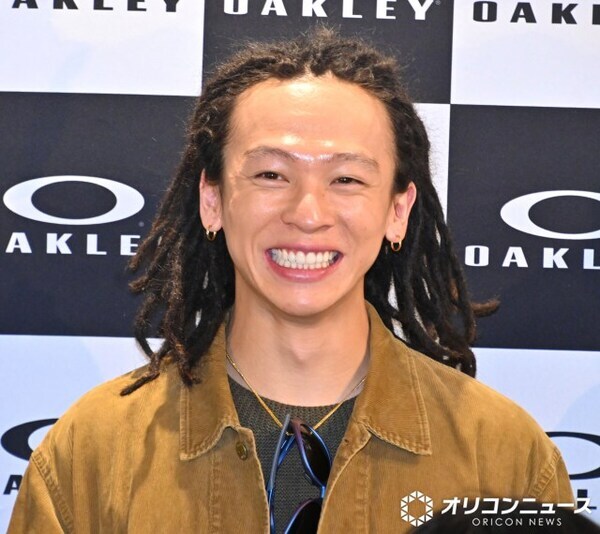 北京五輪スノーボード金・平野歩夢、短髪のニューヘア披露　ドレッドヘアから“印象ガラリ”「すごい！バッサリいきましたね～」「モデルさんみたい」