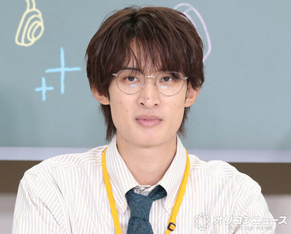 Snow Man向井康二、上白石萌音の“顔を押す”シーンは予定外「しかもクランクイン」