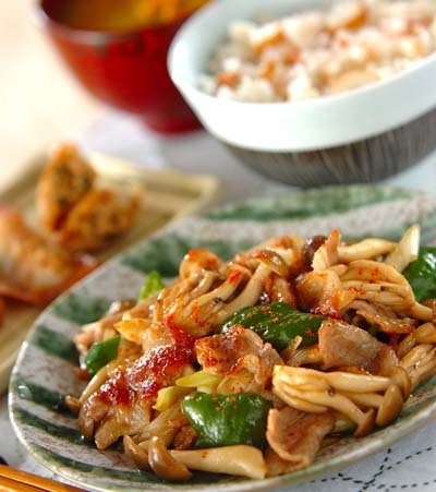 今日の献立は「豚肉と白ネギの炒め物」　E・レシピ
