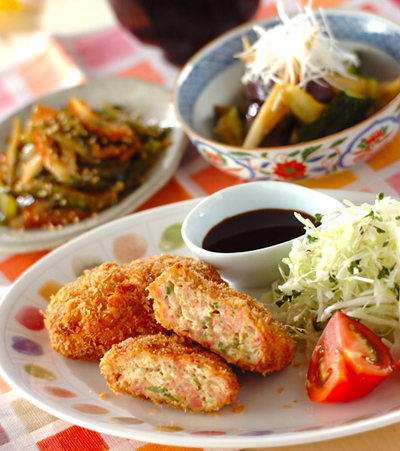 今日の献立は「チキンメンチカツ」　E・レシピ