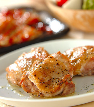 今日の献立は「こんがり鶏肉の黒コショウ焼き」　E・レシピ