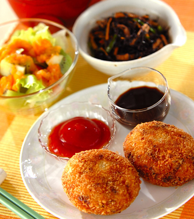 今日の献立は「シンプルコロッケ」　E・レシピ