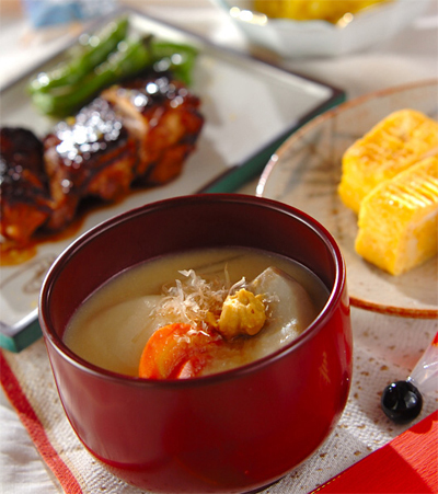 今日の献立は「白みそのお雑煮」　E・レシピ