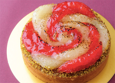 「クオカ」のスペシャルレッスン『辻口シェフに教わる秋味タルト』開催