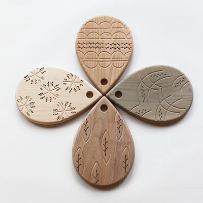 セキユリヲさんデザインのカッティングボードが登場！国産材を使った「MOTTAINAIの森」シリーズ