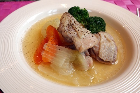 大人のご飯と離乳食を同時に作ろう！　タッパーウェアを使った簡単レシピ