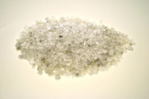 有機精油とモンゴル岩塩で作ったアロマバスソルトが好評発売中！