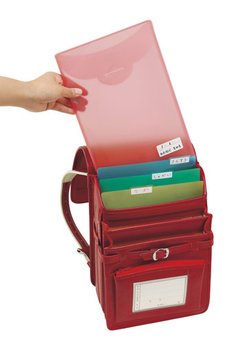 ランドセルにまっすぐ入るＡ４ランドセル用「すっぽりホルダー」