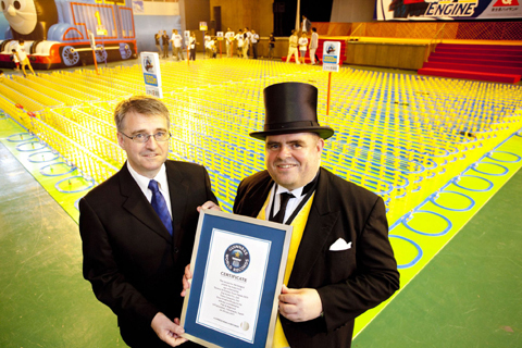 ギネス世界記録認定！世界一長いプラレールトーマスが富士急ハイランドに登場