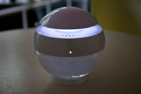 「空気を洗う」空気洗浄機「Watering Air Refresher」の新モデルが登場