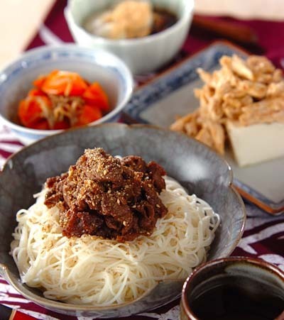 今日の献立は「甘辛牛肉素麺」　E・レシピ