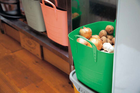 収納にもアウトドアにも便利、フランス製の角型バケツ「baquet」が発売開始