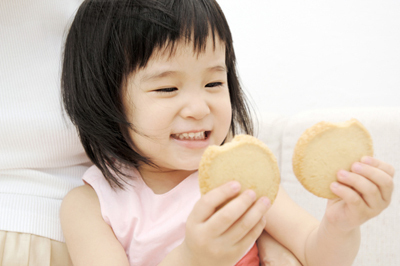 子どものおやつには、「牛乳」を添えて