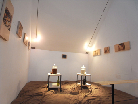 新しくなったギャラリーROCKETで、飯島奈美さんによる食のエキジビション開催中。