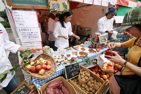 「東京ベジフードフェスタ2011」マクロビオティック、ローフード、野菜スイーツ、野菜の直売など100以上の店舗が集合