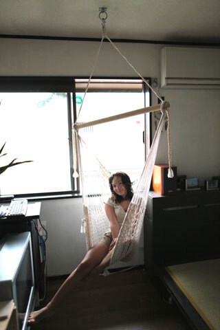 ベビーベッドにも最適、おしゃれなハンモックをインテリアに取り入れよう