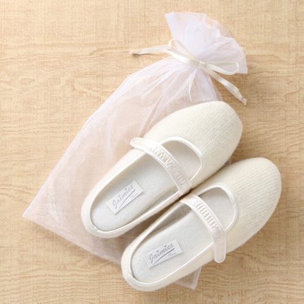 冬の節電アイテムにおすすめ　『UCHINO』のほっこり新商品