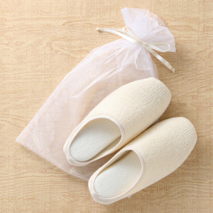 冬の節電アイテムにおすすめ　『UCHINO』のほっこり新商品