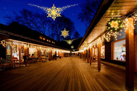 メリーゴーランドも登場！　星野エリアの「クリスマスタウン 軽井沢」