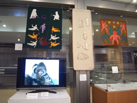クラフトを通して文化を知る、「北極海とイヌイットの壁かけ」展開催中