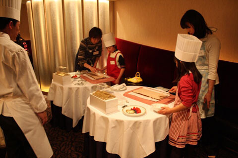 親子でケーキ作りに挑戦！ホテル グランパシフィック LE DAIBAの「バレンタイン親子お菓子教室」